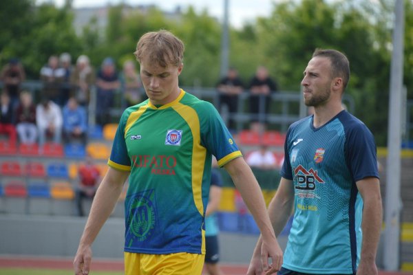Piłkarskie derby powiatu grójeckiego. Mazowsze Grójec - KS Warka 1:2