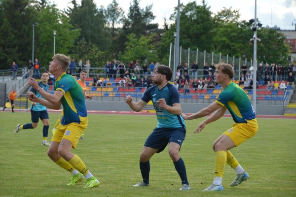 Piłkarskie derby powiatu grójeckiego. Mazowsze Grójec - KS Warka 1:2