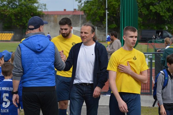 Piłkarskie derby powiatu grójeckiego. Mazowsze Grójec - KS Warka 1:2