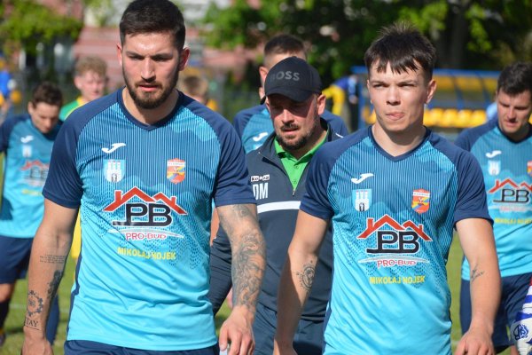 Piłkarskie derby powiatu grójeckiego. Mazowsze Grójec - KS Warka 1:2