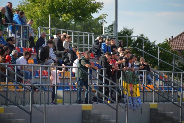 Piłkarskie derby powiatu grójeckiego. Mazowsze Grójec - KS Warka 1:2