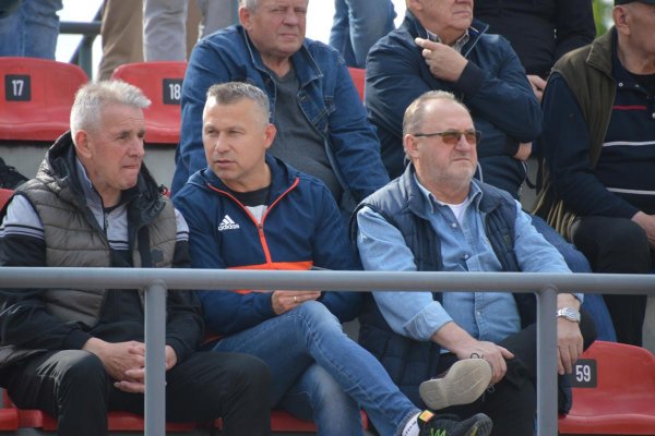 Piłkarskie derby powiatu grójeckiego. Mazowsze Grójec - KS Warka 1:2
