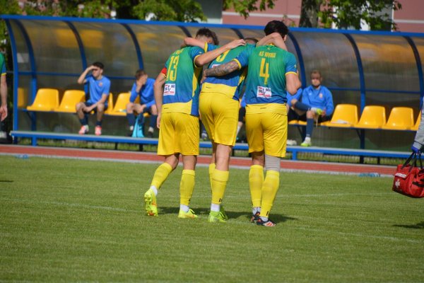 Piłkarskie derby powiatu grójeckiego. Mazowsze Grójec - KS Warka 1:2