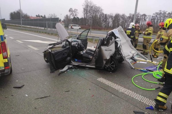 PILNE! Groźny wypadek na S7 w Pamiątce. Droga zablokowana