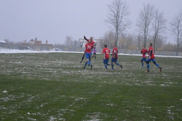 Piłkarskie derby Grójca: Mazowsze - TKKF 4:0