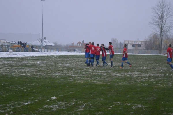 Piłkarskie derby Grójca: Mazowsze - TKKF 4:0