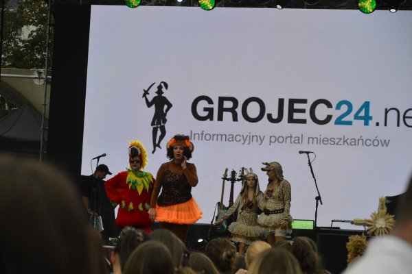 Dożynki Powiatu Grójeckiego i otwarcie amfiteatru 