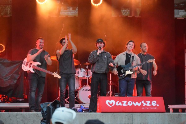 Dożynki Powiatu Grójeckiego 2026. Gwiazdą wieczoru była Roxie Węgiel