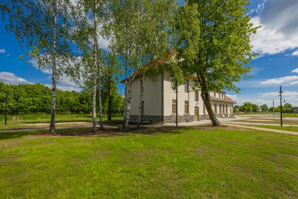 Tak po remoncie wygląda dawny dworzec kolejki wąskotorowej w Grójcu