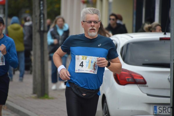 Setki biegaczy na ulicach Grójca, czyli Grójecka Dycha 2025