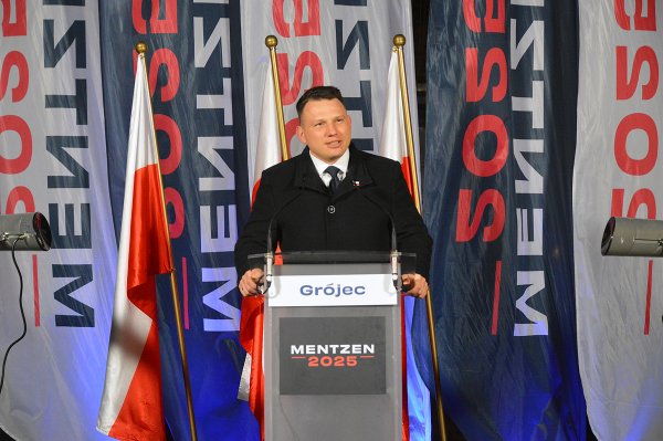 Sławomir Mentzen w Grójcu. Tłumy na spotkaniu z kandydatem na prezydenta