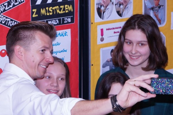 Karol Okrasa odwiedził gimnazjum w Grójcu