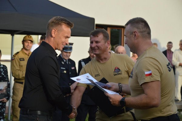 Nowy samochód strażacki w OSP Mirowice