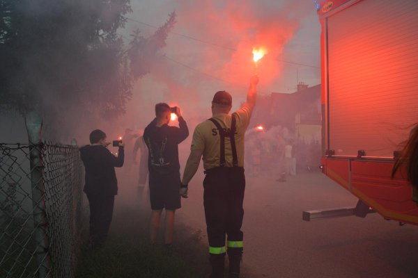 Nowy samochód strażacki w OSP Mirowice
