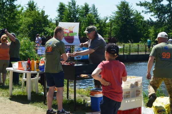 Piknik wędkarski z okazji Dnia Dziecka