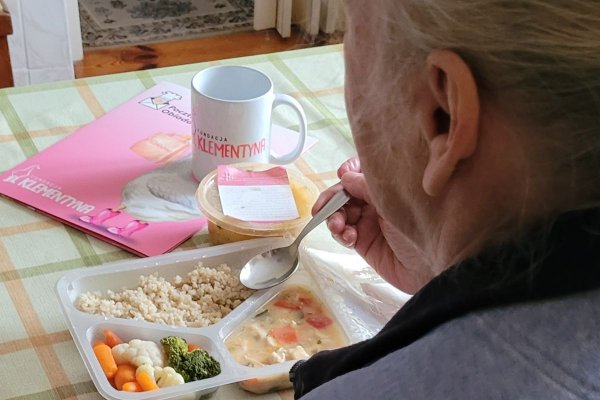 Seniorzy w Grójcu wciąż mogą otrzymać pomoc