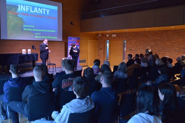 Akademia Polonijna w Warce. Tym razem o Inflantach