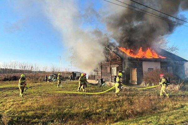 Pożar budynku komunalnego w gminie Jasieniec
