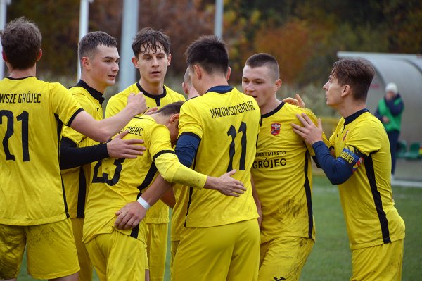 Liga okręgowa: Polonia Iłża – Mazowsze Grójec 2:4