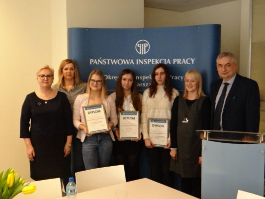 Spektakularny sukces uczennic z Nowej Wsi!