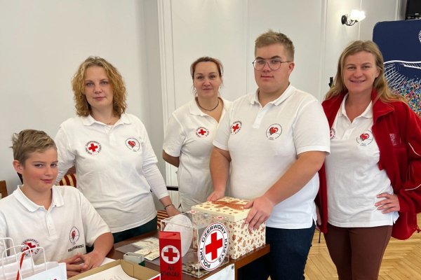 „Choinka dla życia” – piękny gest solidarności mieszkańców Grójca 