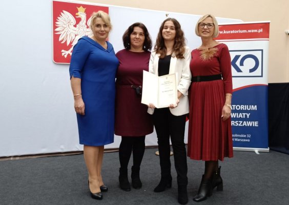 Stypendium Premiera dla uczennnicy CKZiU w Nowej Wsi
