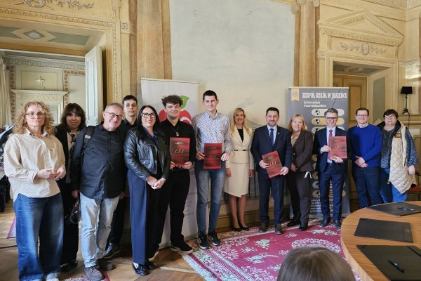 Młodzież z pasją do regionu – VIII Olimpiada „Powiat Grójecki – Moja Mała Ojczyzna” w Pałacu Mała Wieś