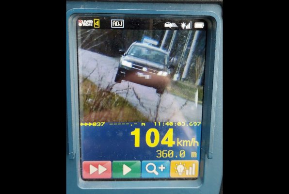 Mundurowi namierzyli volkswagena. Kierowca przekroczył dozwoloną prędkość o 54 km/h
