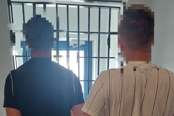 Przyjechał do sklepu pijany. Miał dwa aktywne zakazy prowadzenia pojazdów