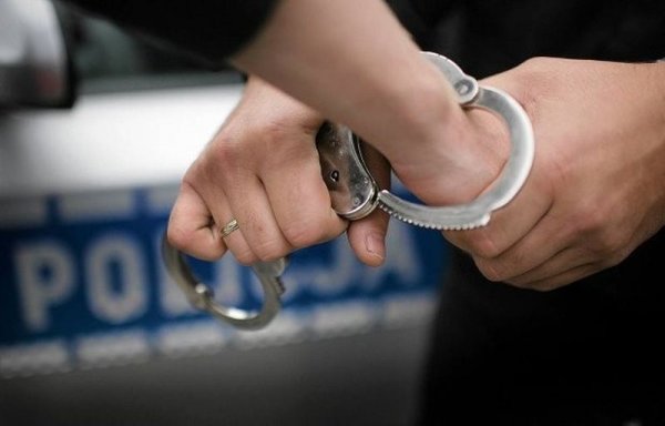 Zachowywał się nerwowo. Szybko okazało się dlaczego