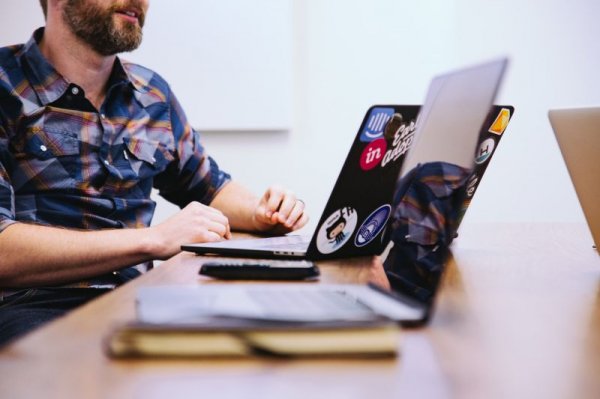 Znaczenie personalizacji w marketingu: jak lepiej dotrzeć do swojej grupy docelowej?