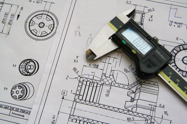 Jak projektować, aby obróbka CNC była najefektywniejsza?