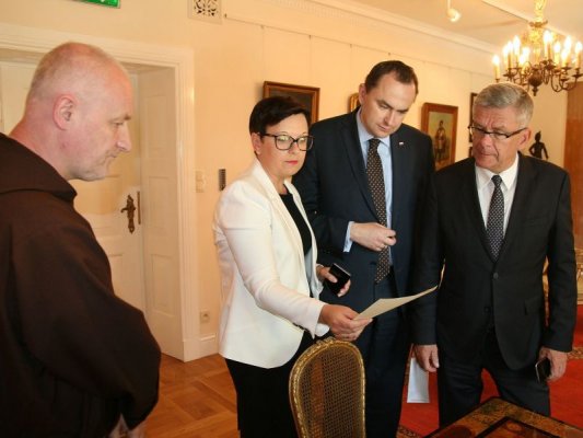 Marszałek Senatu w wareckim muzeum