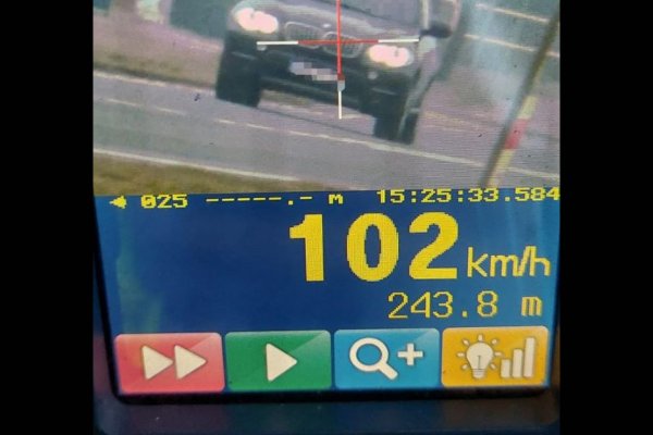 Grupa Speed: 19-latek pędził BMW przez Kozietuły 102 km/h