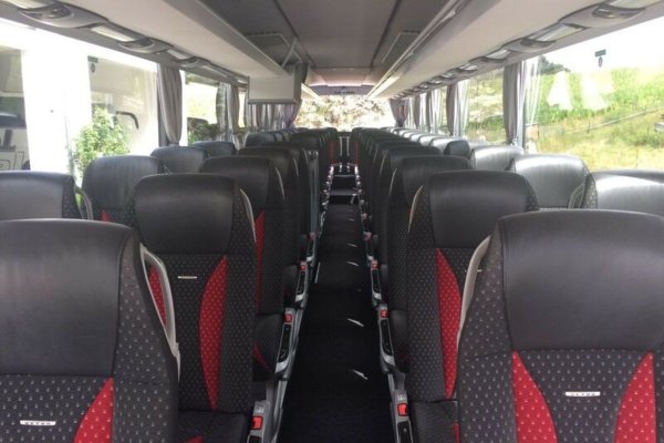 Usługi transportowe w Krakowie - wybierz swoją podróż!