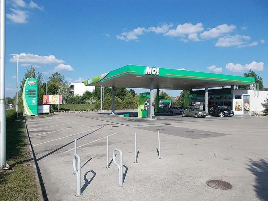 Węgierski MOL przejmuje dwie stacje w okolicach Grójca