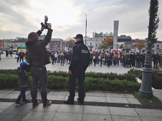 „Piekło Kobiet. Grójec.” Były okrzyki przeciw PiS 