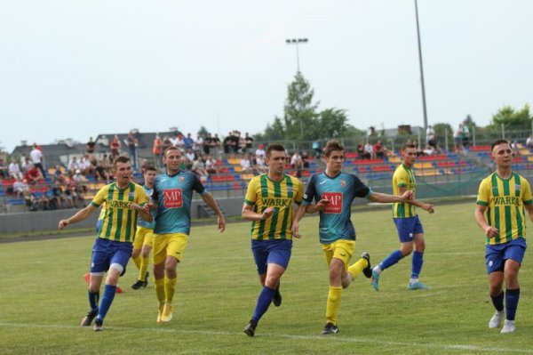 Derby powiatu grójeckiego: Mazowsze 0 KS Warka 5