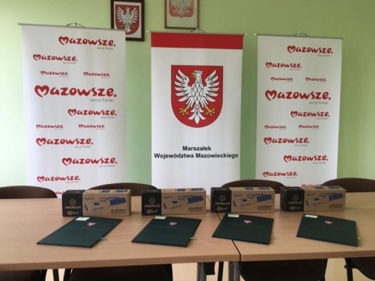 Samorząd Mazowsza kupił alkomat dla grójeckiej policji