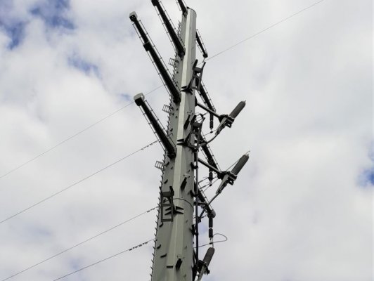 PGE montuje w okolicach Grójca przewody, które trudniej będzie zerwać