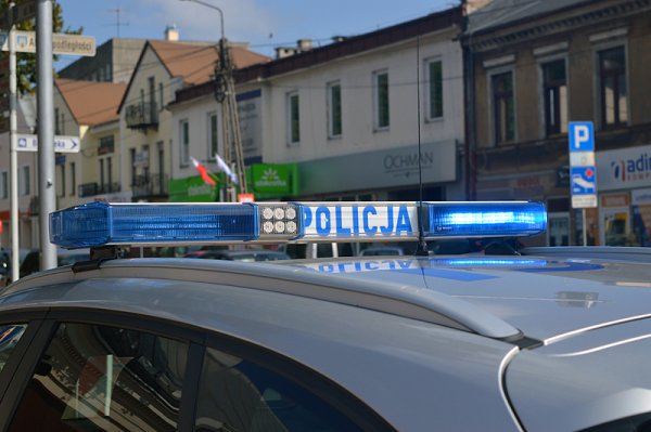 Drogówka ukróciła rajdowe zapędy młodego kierowcy