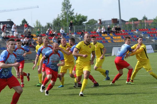 Koniec dobrej passy Mazowsza w Grójcu. Derby powiatu dla Warki