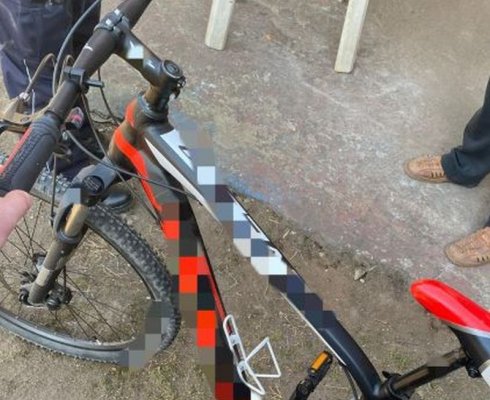Policjanci odzyskali rower i zatrzymali podejrzanego o kradzież