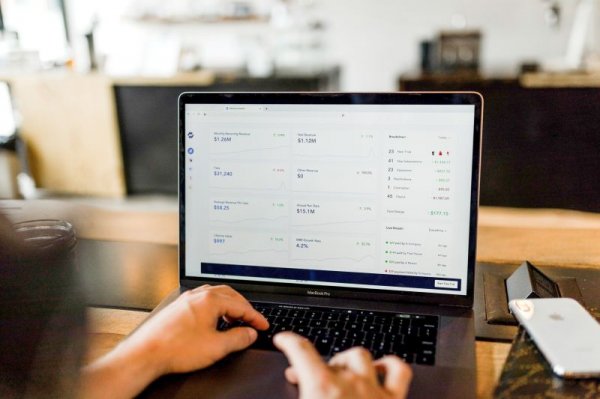 Internetowe konto bankowe - czym powinno się charakteryzować?
