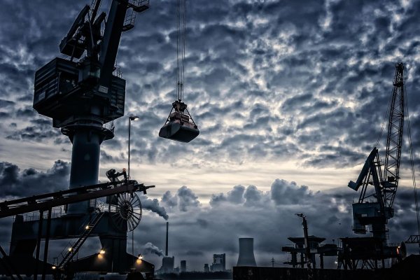 Ile kosztuje dźwig 300 ton? Ekspercka analiza cen, parametrów i kosztów eksploatacji