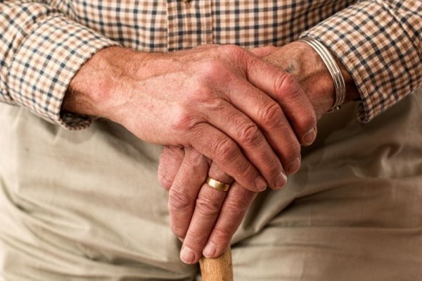 Spotkanie edukacyjne dla seniorów w starostwie