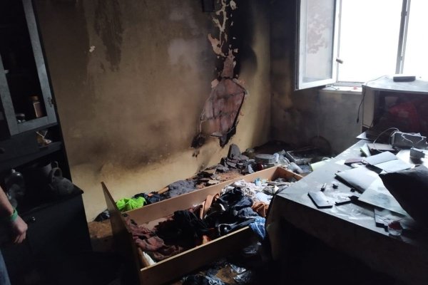 Dzielnicowa ewakuowała mieszkańców bloku, w którym wybuchł pożar