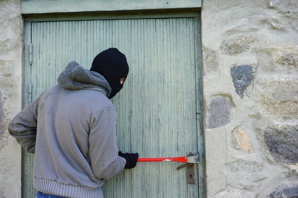 Złodzieje i paser zatrzymani