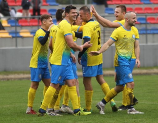 Mazowsze – SKS Potworów: Ale kanonada na Laskowej! W nowych strojach strzelili 10 goli w 45 minut