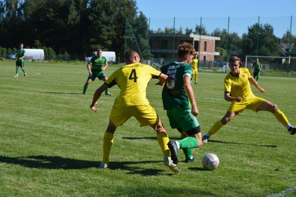 Liga okręgowa: Centrum Radom – Mazowsze Grójec 0:0 